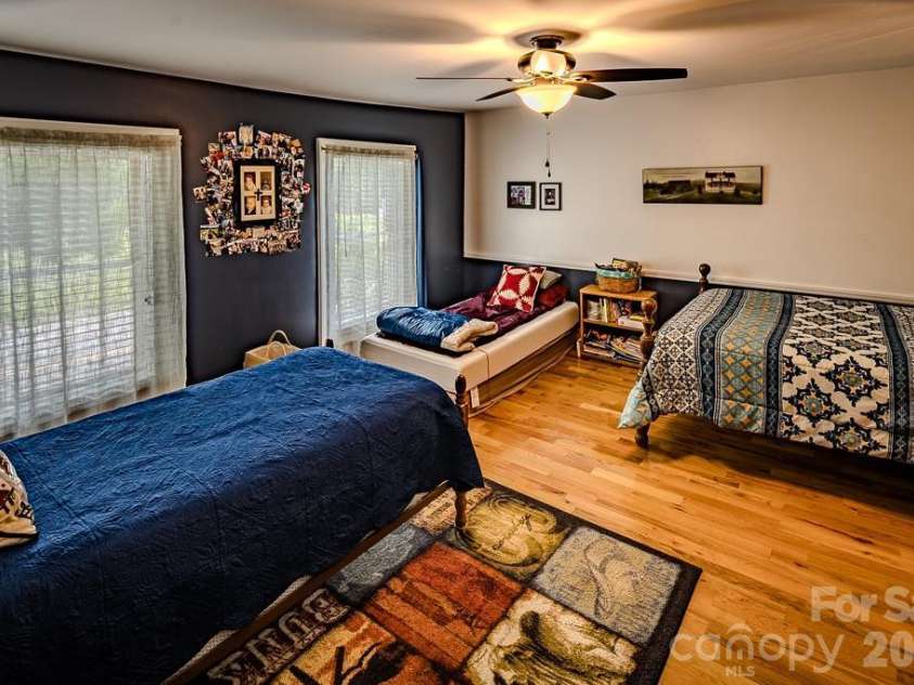 5950 US 19e Highway, Newland, NC 28657.  MLS# CAR4408007, YatesRealty ID 41968. 