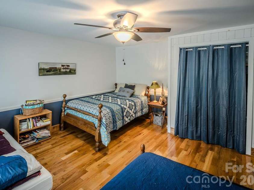 5950 US 19e Highway, Newland, NC 28657.  MLS# CAR4408007, YatesRealty ID 41968. 