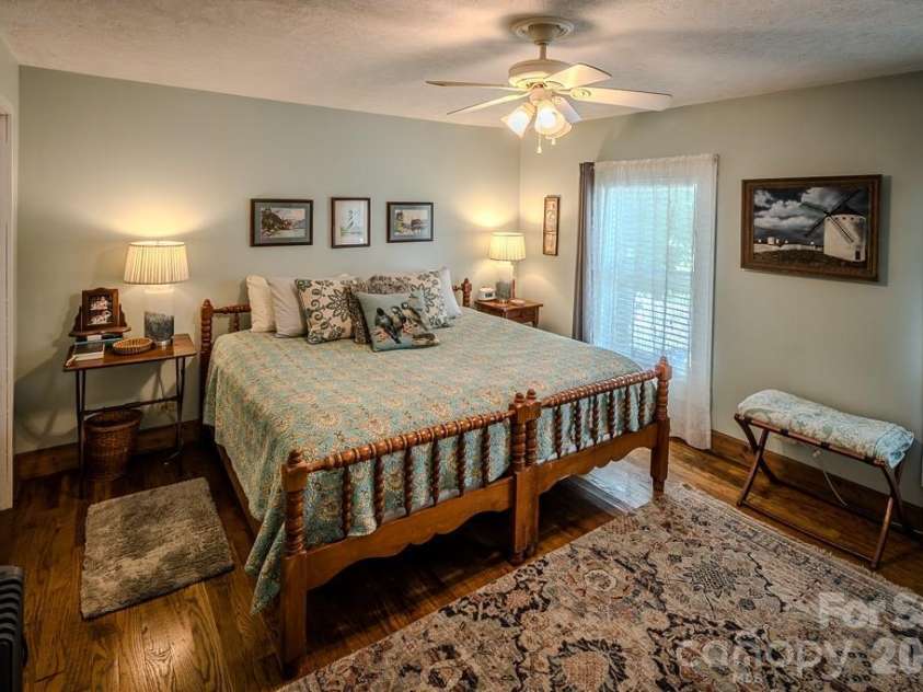 5950 US 19e Highway, Newland, NC 28657.  MLS# CAR4408007, YatesRealty ID 41968. 