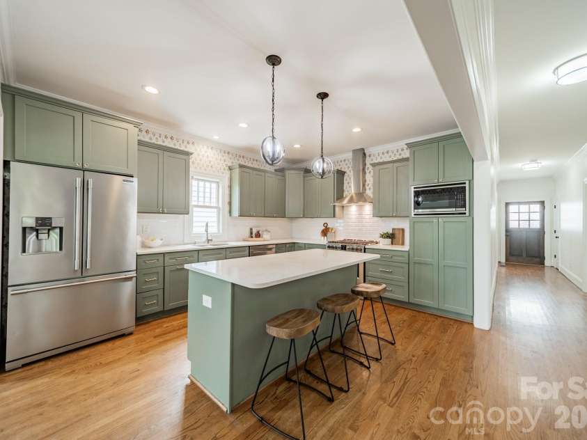 1529 Merriman Avenue, Charlotte, NC 28203.  MLS# CAR4404504, YatesRealty ID 41969. 