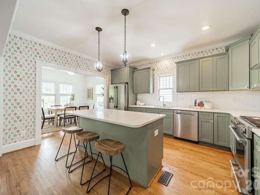 1529 Merriman Avenue, Charlotte, NC 28203.  MLS# CAR4404504, YatesRealty ID 41969. 