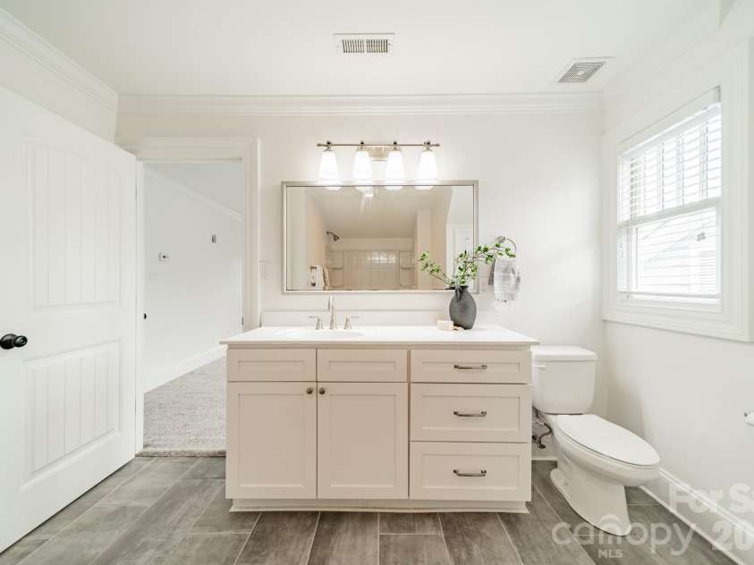 1529 Merriman Avenue, Charlotte, NC 28203.  MLS# CAR4404504, YatesRealty ID 41969. 