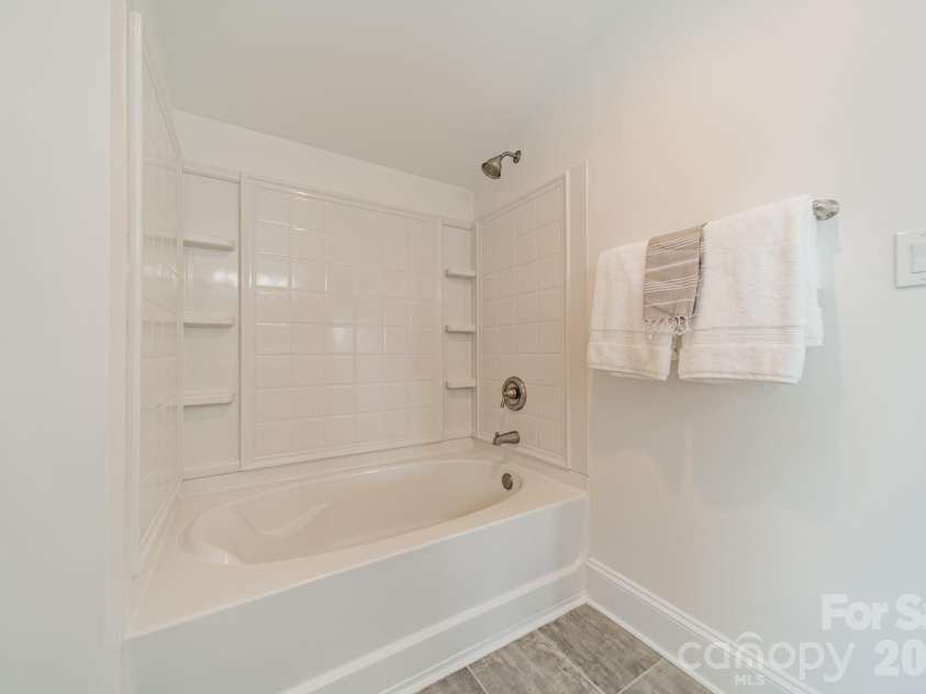 1529 Merriman Avenue, Charlotte, NC 28203.  MLS# CAR4404504, YatesRealty ID 41969. 