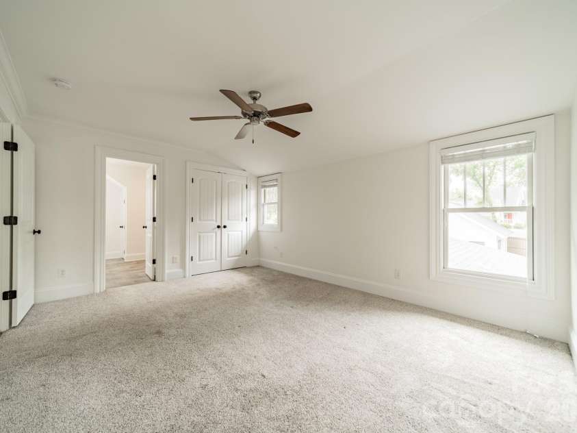 1529 Merriman Avenue, Charlotte, NC 28203.  MLS# CAR4404504, YatesRealty ID 41969. 