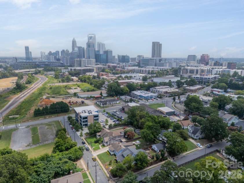 1529 Merriman Avenue, Charlotte, NC 28203.  MLS# CAR4404504, YatesRealty ID 41969. 