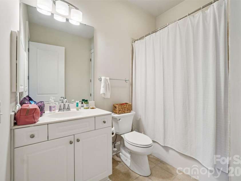 2952 Selwyn Avenue, Charlotte, NC 28209.  MLS# CAR4336844, YatesRealty ID 4197. 