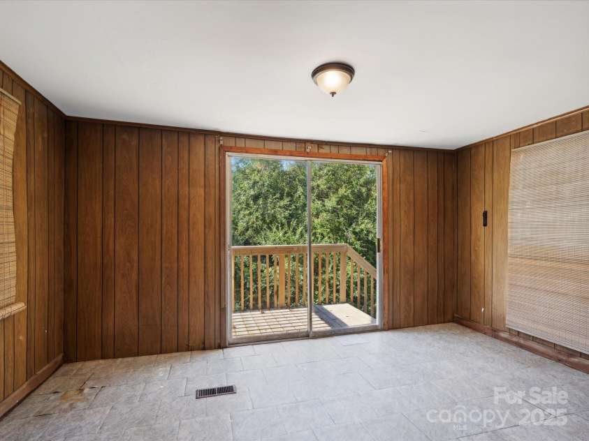 723 Chestnut Ridge Church Road, Kings Mountain, NC 28086.  MLS# CAR4186120, YatesRealty ID 4197. 