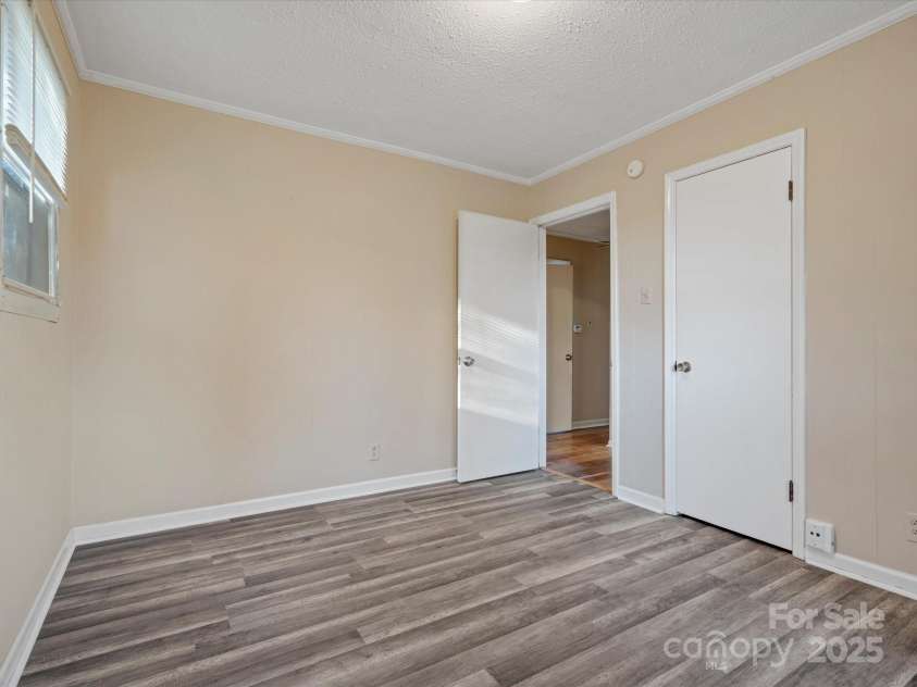 723 Chestnut Ridge Church Road, Kings Mountain, NC 28086.  MLS# CAR4186120, YatesRealty ID 4197. 