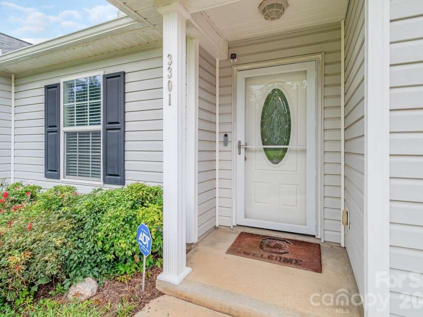 3301 Silver Fox Circle, Lancaster, SC 29720.  MLS# CAR4410414, YatesRealty ID 41970. Front Entrance