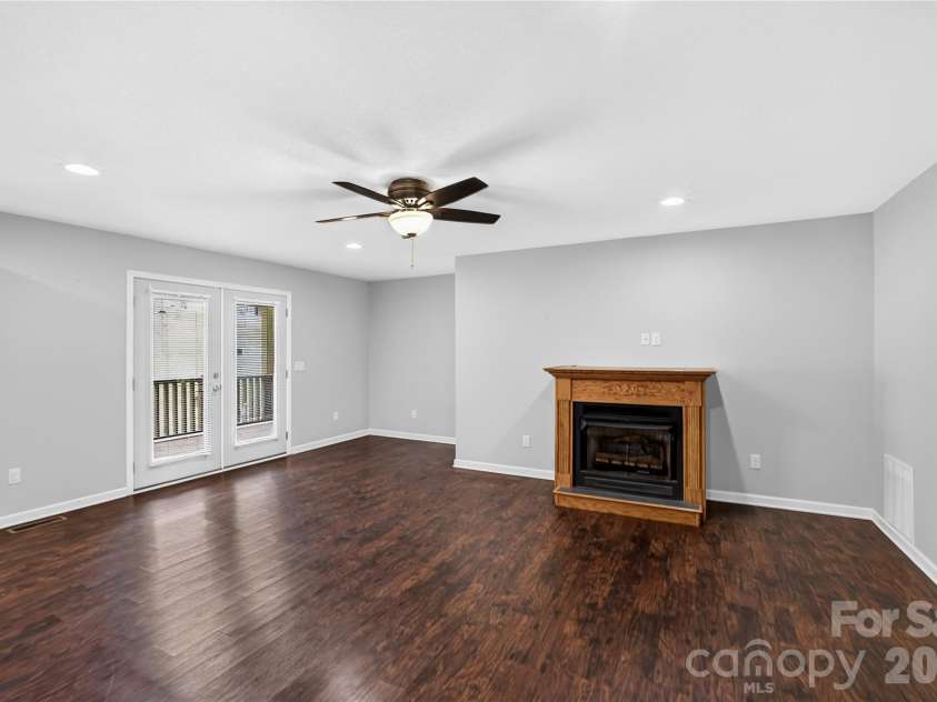 611 Pole Creasman Road, Asheville, NC 28806.  MLS# CAR4411168, YatesRealty ID 41972. 