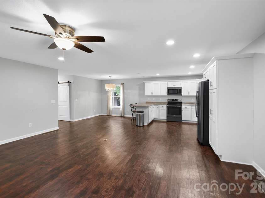 611 Pole Creasman Road, Asheville, NC 28806.  MLS# CAR4411168, YatesRealty ID 41972. 