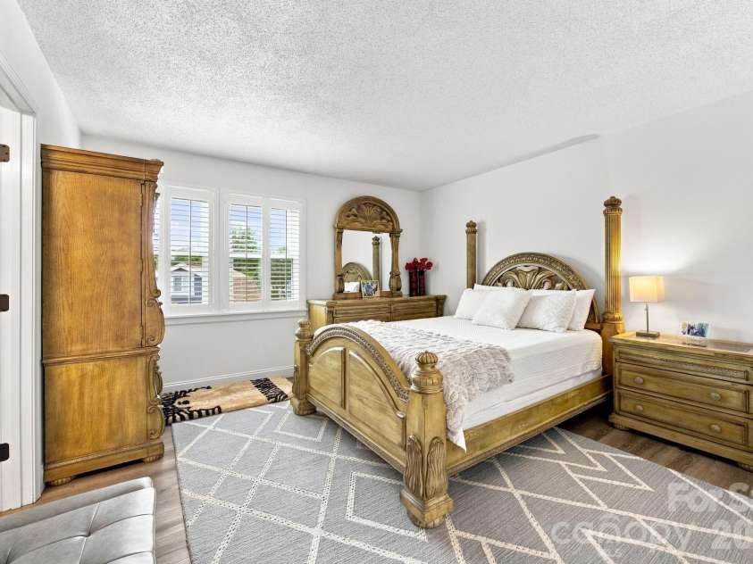 7017 Culloden More Court, Charlotte, NC 28217.  MLS# CAR4411389, YatesRealty ID 41973. 