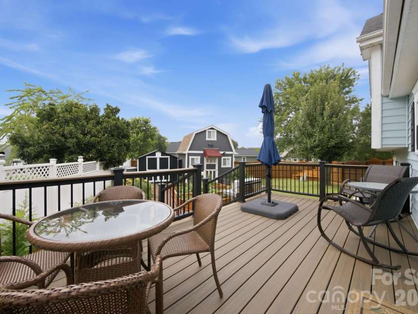 7017 Culloden More Court, Charlotte, NC 28217.  MLS# CAR4411389, YatesRealty ID 41973. 
