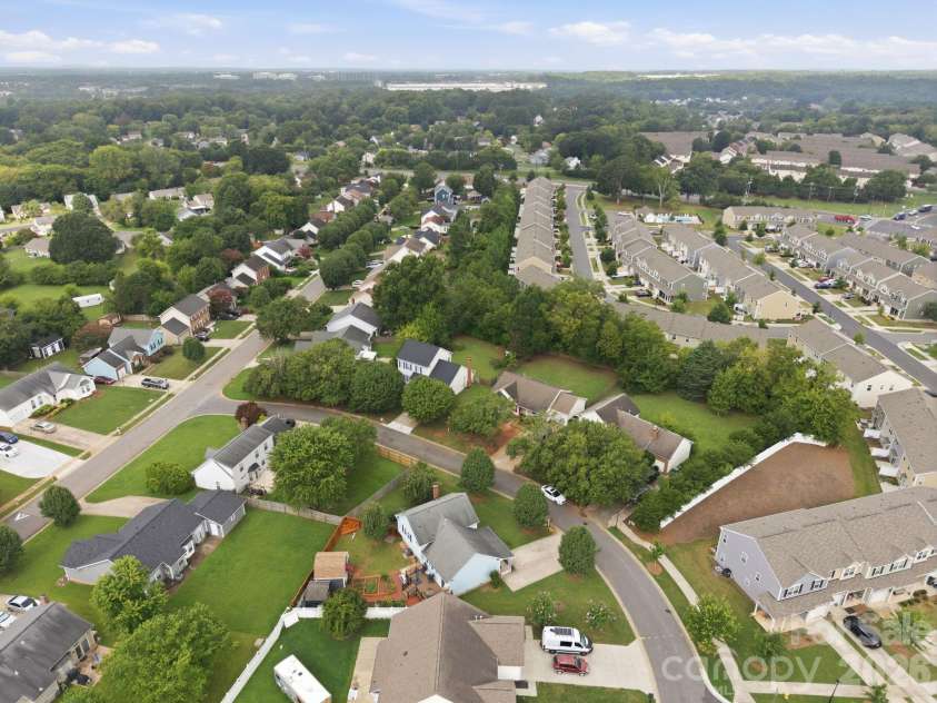 7017 Culloden More Court, Charlotte, NC 28217.  MLS# CAR4411389, YatesRealty ID 41973. 