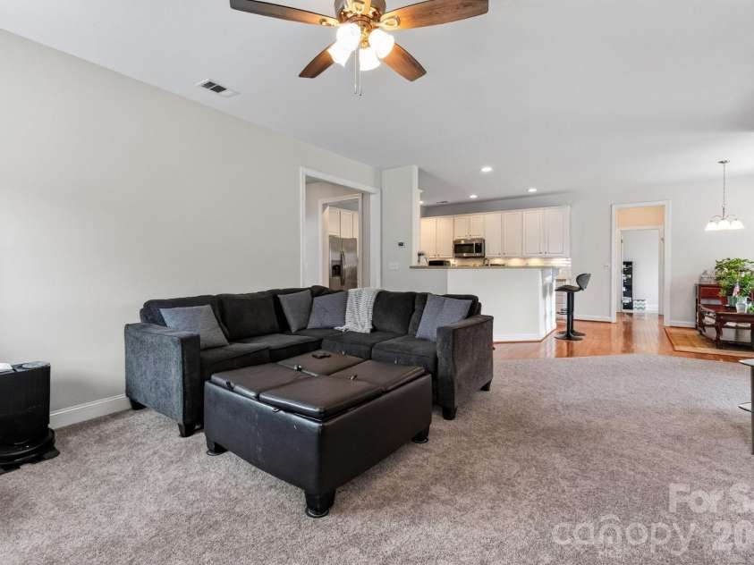 127 Corona Circle, Mooresville, NC 28117.  MLS# CAR4409676, YatesRealty ID 41976. 