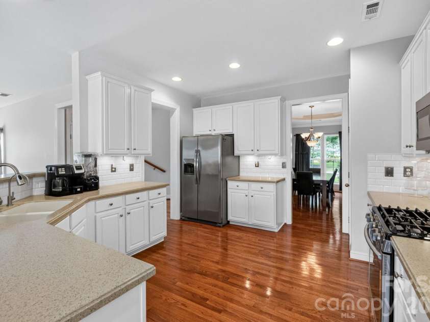 127 Corona Circle, Mooresville, NC 28117.  MLS# CAR4409676, YatesRealty ID 41976. 