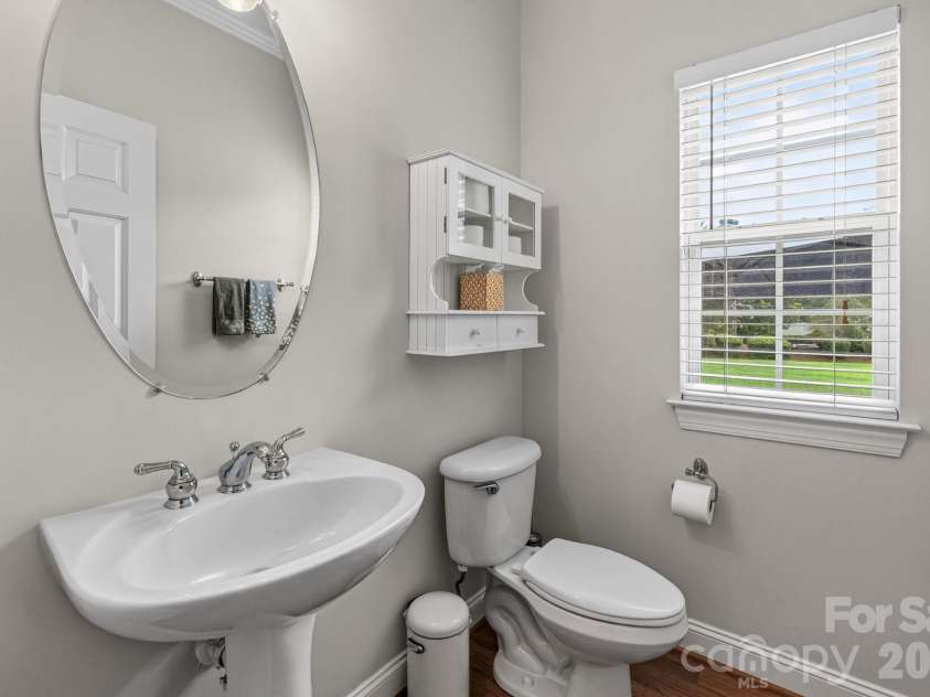 127 Corona Circle, Mooresville, NC 28117.  MLS# CAR4409676, YatesRealty ID 41976. 