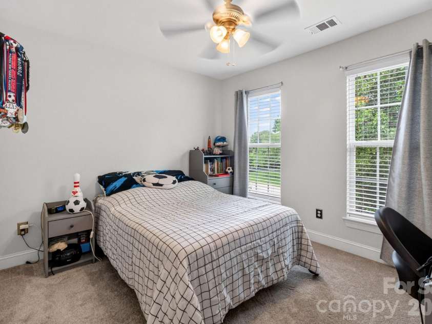 127 Corona Circle, Mooresville, NC 28117.  MLS# CAR4409676, YatesRealty ID 41976. 