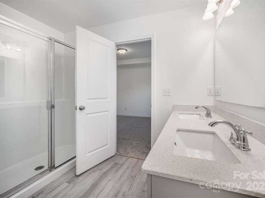 558 Dulaney Drive, Tega Cay, SC 29708.  MLS# CAR4306368, YatesRealty ID 41976. 