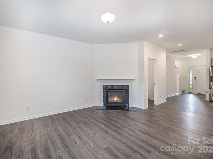 558 Dulaney Drive, Tega Cay, SC 29708.  MLS# CAR4306368, YatesRealty ID 41976. 