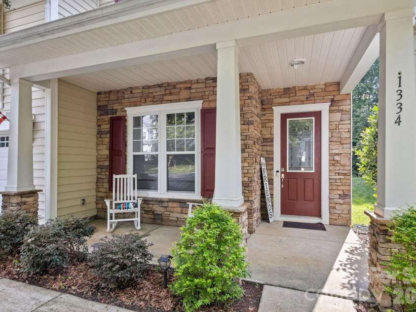 1334 Sarandon Drive, Matthews, NC 28104.  MLS# CAR4409363, YatesRealty ID 41977. 