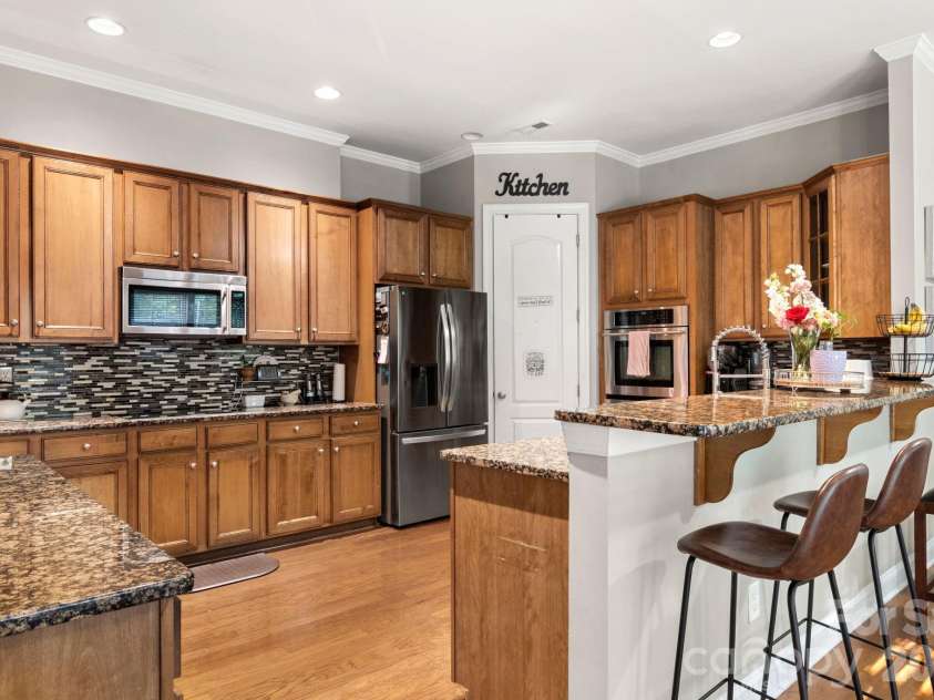 1334 Sarandon Drive, Matthews, NC 28104.  MLS# CAR4409363, YatesRealty ID 41977. 