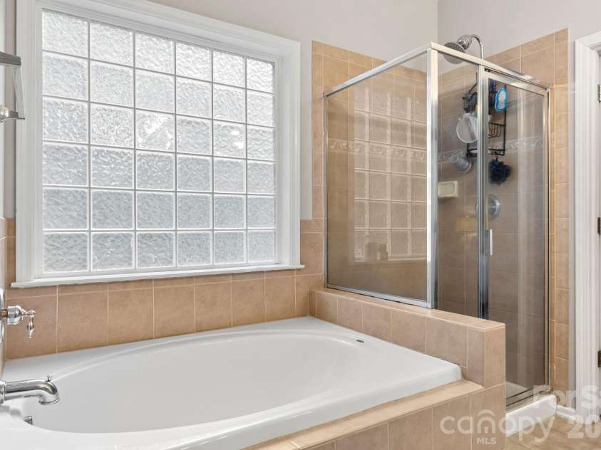 1334 Sarandon Drive, Matthews, NC 28104.  MLS# CAR4409363, YatesRealty ID 41977. 