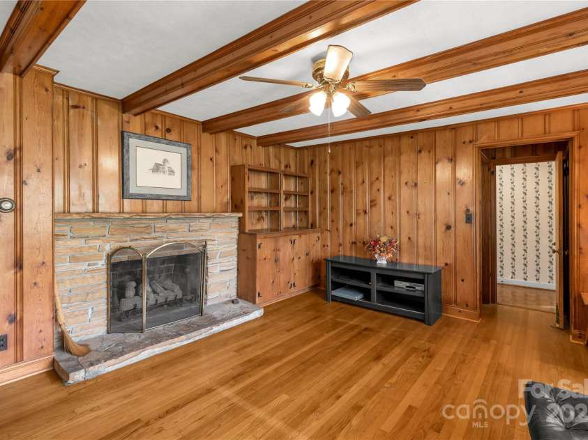 906 Forest Drive, Lancaster, SC 29720.  MLS# CAR4226084, YatesRealty ID 4198. 
