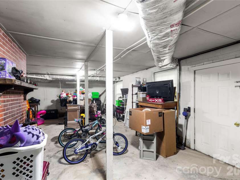 938 Forest Drive, Lancaster, SC 29720.  MLS# CAR4410690, YatesRealty ID 41980. 