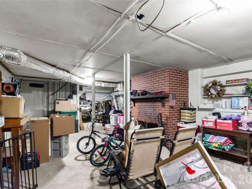 938 Forest Drive, Lancaster, SC 29720.  MLS# CAR4410690, YatesRealty ID 41980. 