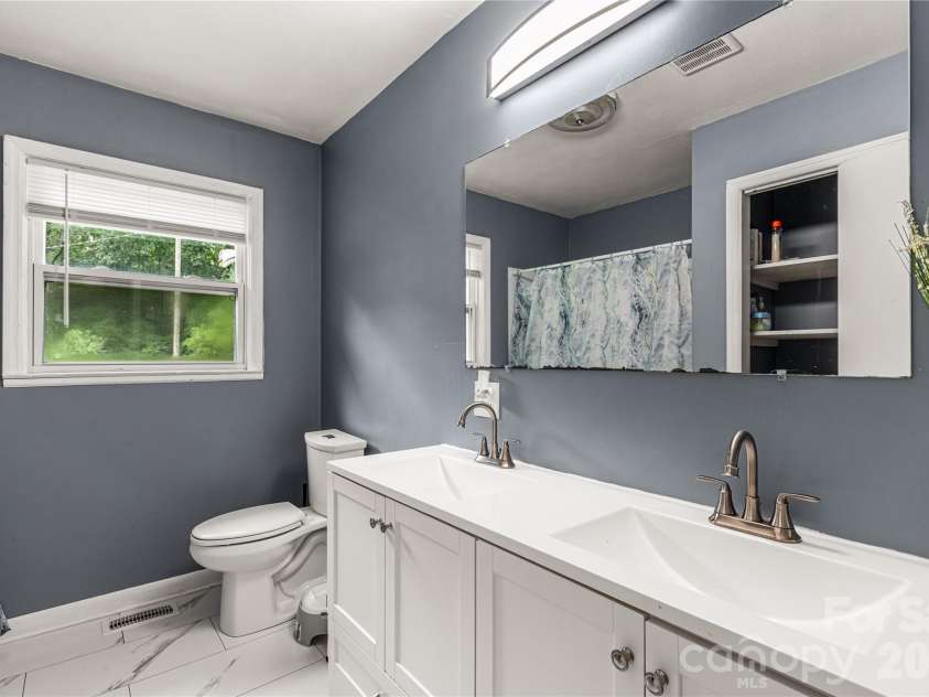 1747 Williams Circle, Lancaster, SC 29720.  MLS# CAR4410871, YatesRealty ID 41981. 