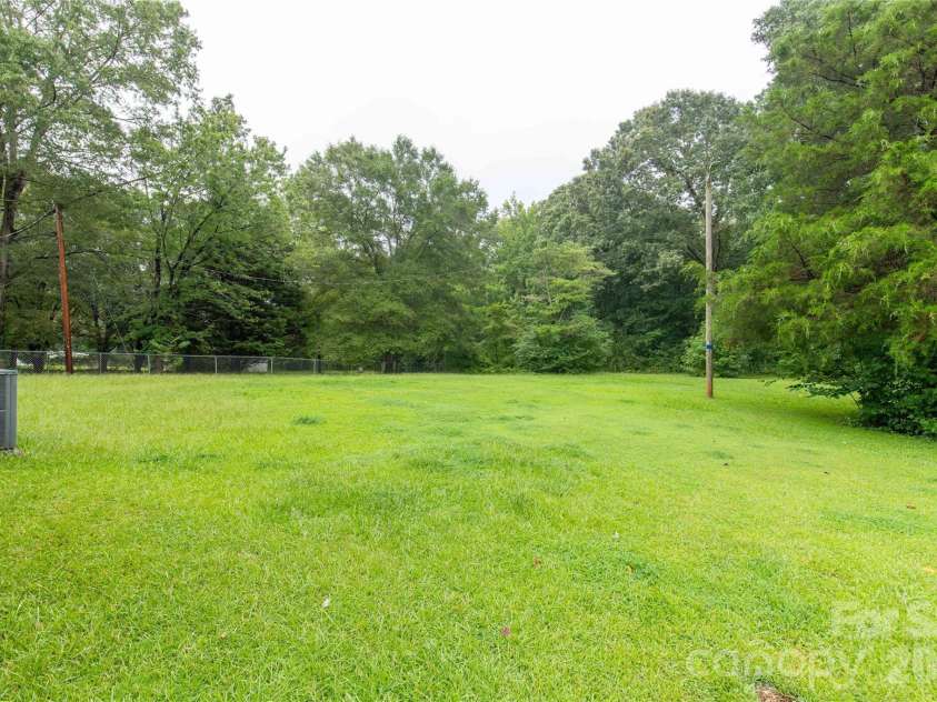 1747 Williams Circle, Lancaster, SC 29720.  MLS# CAR4410871, YatesRealty ID 41981. 