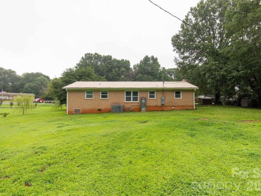 1747 Williams Circle, Lancaster, SC 29720.  MLS# CAR4410871, YatesRealty ID 41981. 