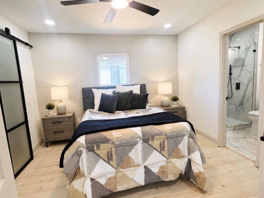 1906 Ashley Road, Charlotte, NC 28208.  MLS# CAR4410948, YatesRealty ID 41982. 