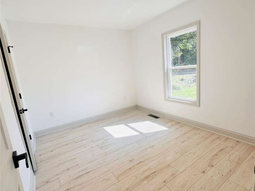 1906 Ashley Road, Charlotte, NC 28208.  MLS# CAR4410948, YatesRealty ID 41982. 
