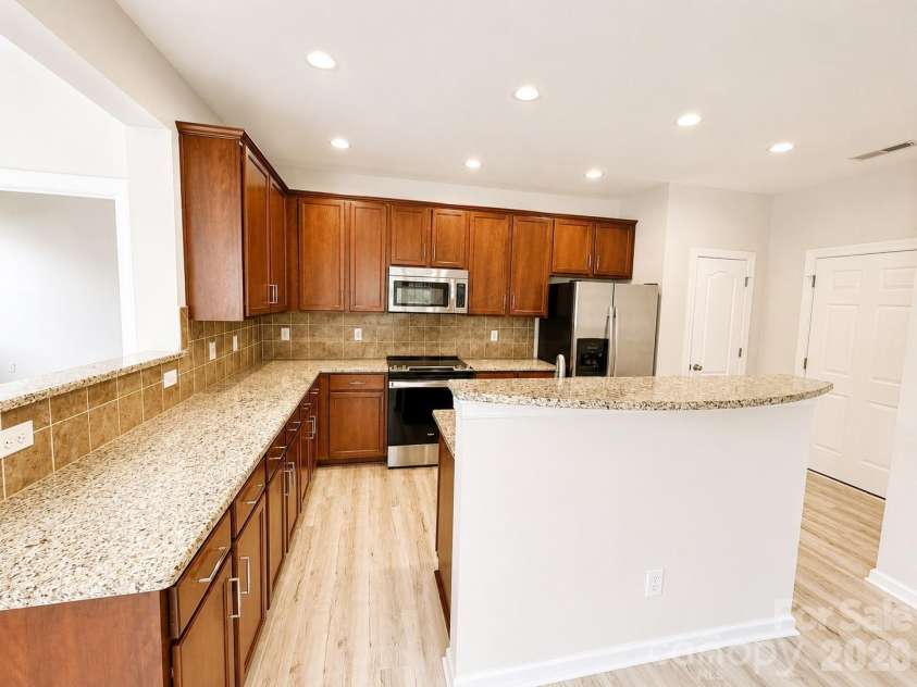 7120 Maricopa Road, Charlotte, NC 28277.  MLS# CAR4407941, YatesRealty ID 41984. 