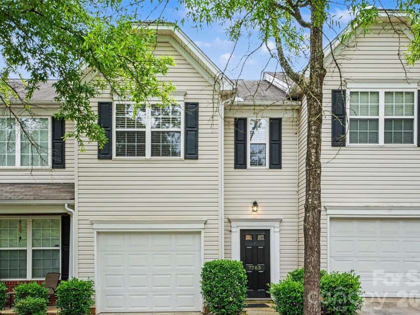 7763 Abigail Glen Drive, Charlotte, NC 28212.  MLS# CAR4408436, YatesRealty ID 41988. 