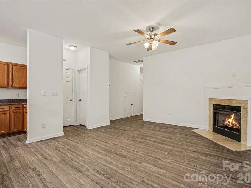 7763 Abigail Glen Drive, Charlotte, NC 28212.  MLS# CAR4408436, YatesRealty ID 41988. 