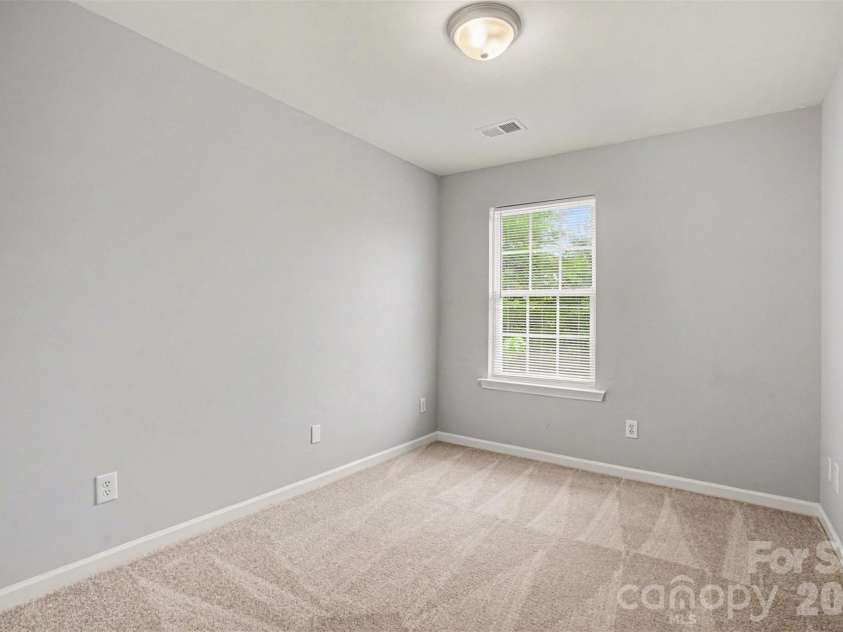 7763 Abigail Glen Drive, Charlotte, NC 28212.  MLS# CAR4408436, YatesRealty ID 41988. 
