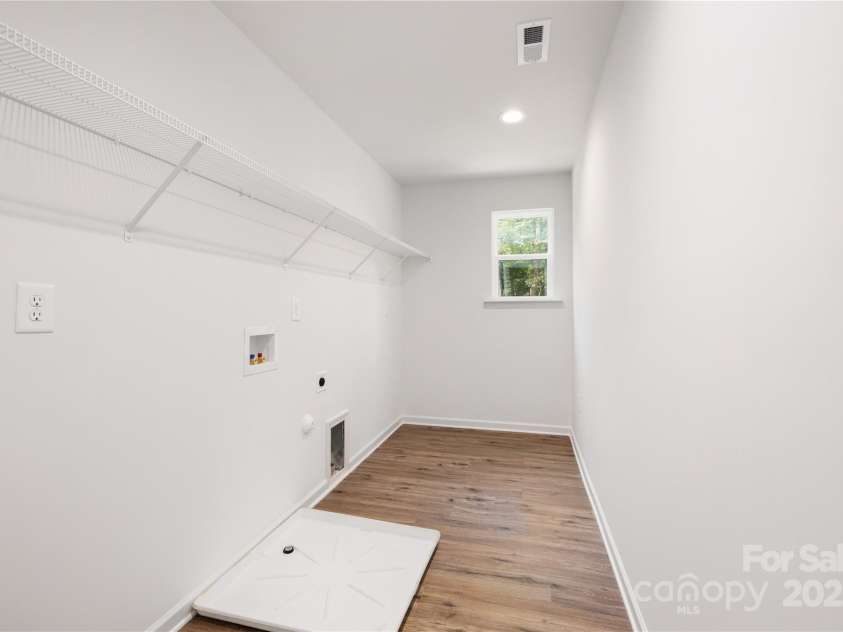 1022 Dooley Drive, Charlotte, NC 28227.  MLS# CAR4231581, YatesRealty ID 4199. Representation