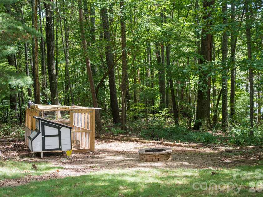 427 Shadowwood Drive, Leicester, NC 28748.  MLS# CAR4292617, YatesRealty ID 4199. 