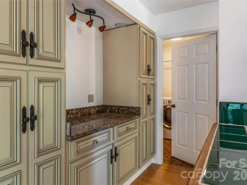 427 Shadowwood Drive, Leicester, NC 28748.  MLS# CAR4292617, YatesRealty ID 4199. 