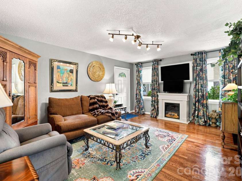 506 Unity Street, Fort Mill, SC 29715.  MLS# CAR4418268, YatesRealty ID 41991. 