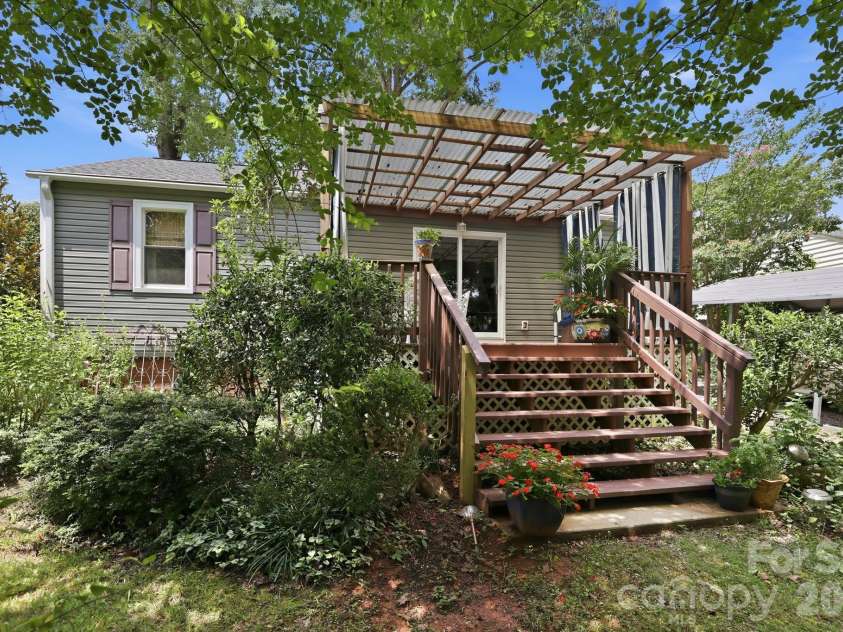 506 Unity Street, Fort Mill, SC 29715.  MLS# CAR4418268, YatesRealty ID 41991. 