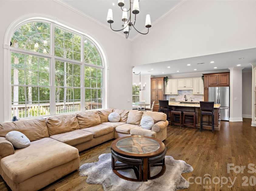 1607 Crestgate Drive, Waxhaw, NC 28173.  MLS# CAR4412289, YatesRealty ID 41992. 