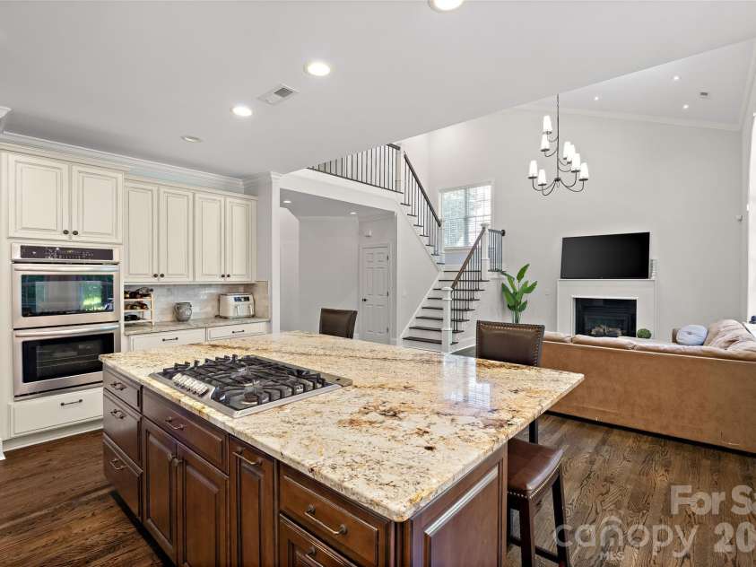 1607 Crestgate Drive, Waxhaw, NC 28173.  MLS# CAR4412289, YatesRealty ID 41992. 