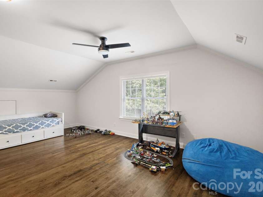 1607 Crestgate Drive, Waxhaw, NC 28173.  MLS# CAR4412289, YatesRealty ID 41992. 