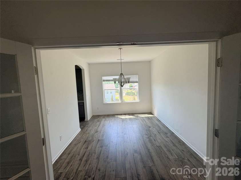 5239 Admirals Landing, Lancaster, SC 29720.  MLS# CAR4412302, YatesRealty ID 41994. Sitting Area