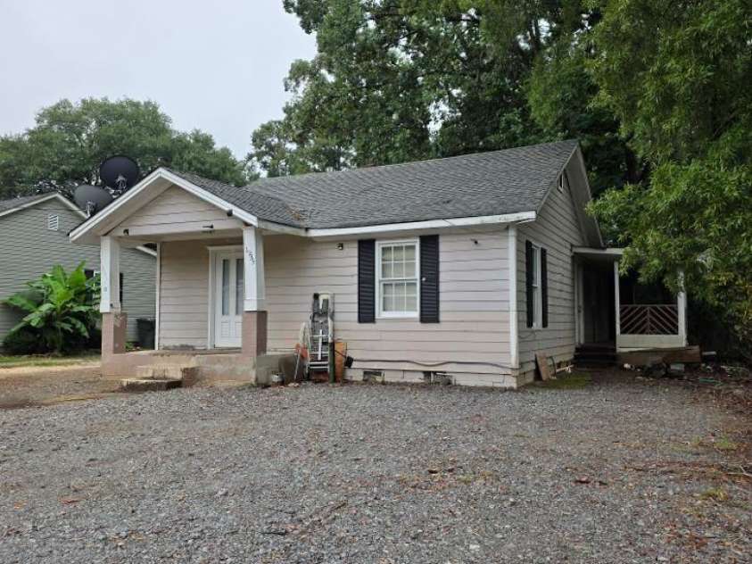 1135 Williams Street, Rock Hill, SC 29732.  MLS# CAR4405937, YatesRealty ID 41995. 