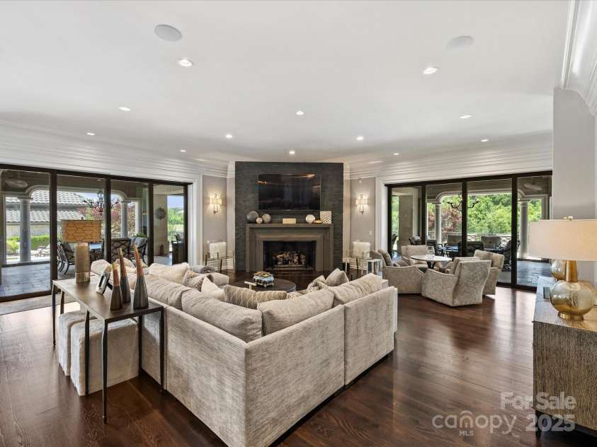 18308 Shearer Road, Davidson, NC 28036.  MLS# CAR4289423, YatesRealty ID 42. Family Room